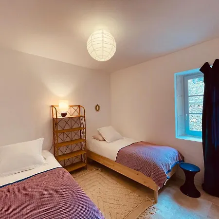 L'impasse Maison Arenes Holiday home